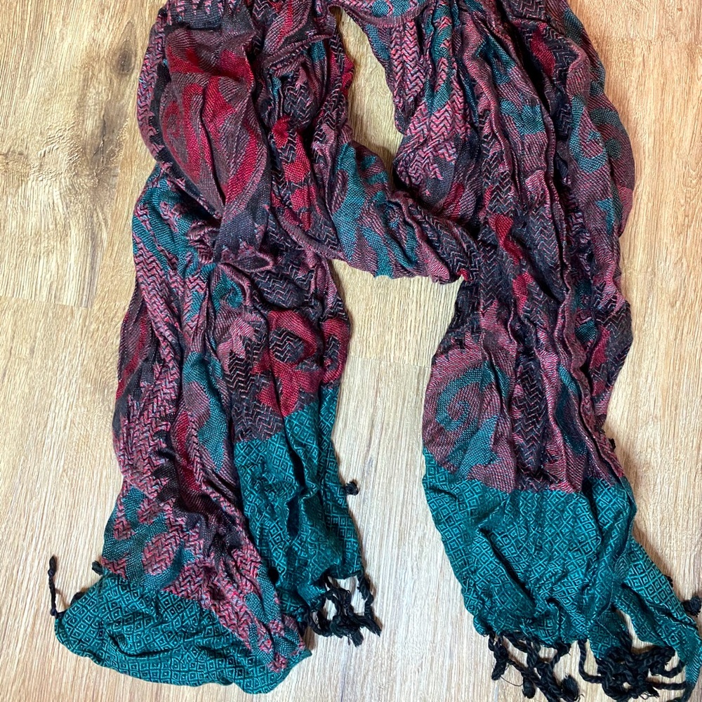 OM SCARF